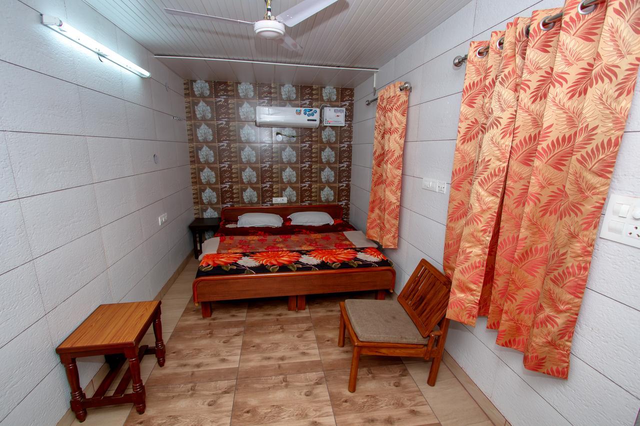 National Guest House Jalandhar Eksteriør billede