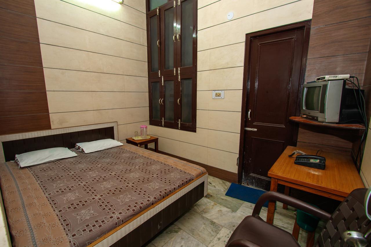 National Guest House Jalandhar Eksteriør billede